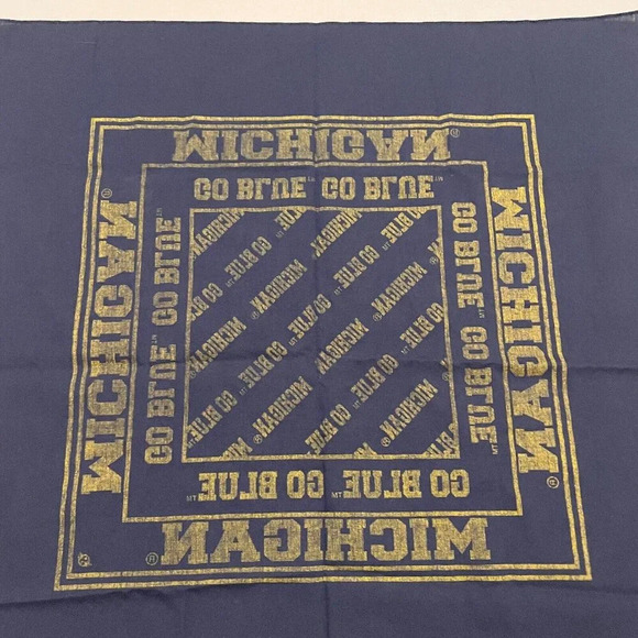 University of Michigan Wolverines Go Blue Bandana - Picture 10 of 14